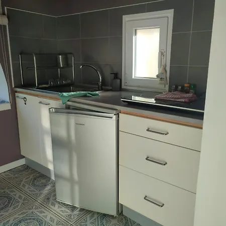 Petite Maison Independante *
